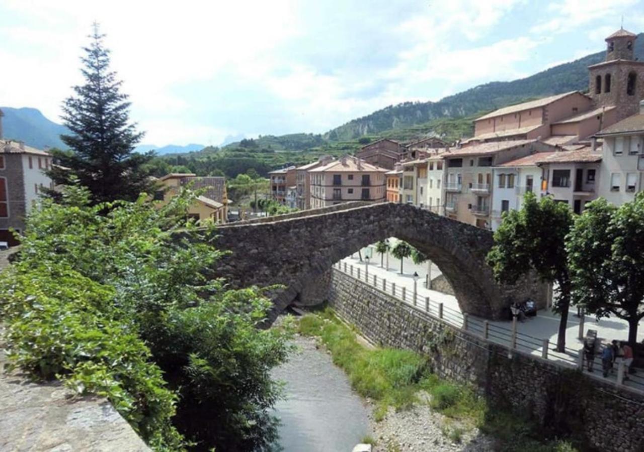 Apartamento Con Encanto En El Pirineo La Pobla de Lillet Kültér fotó